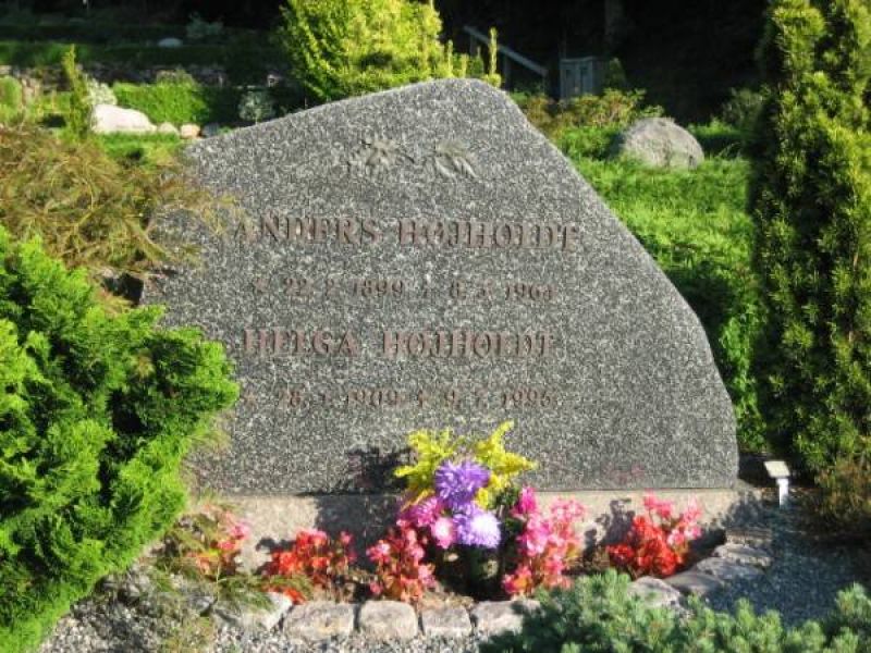 Helga Hoejholdt .jpg